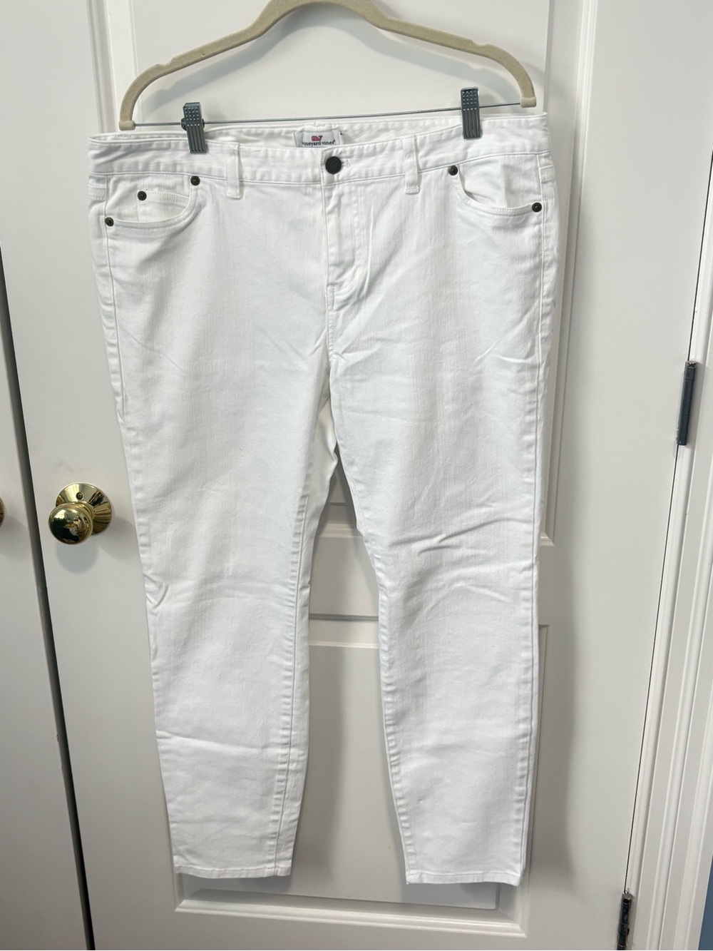 Vineyard Vines White Cropped Slim Ankle Jeans